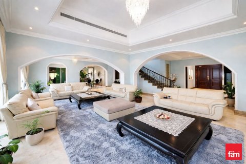 Villa de 4 chambres à Jumeirah Islands, UAE No. 144576 5