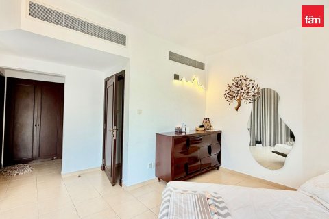 4 bedrooms Villa in Dubai, UAE No. 210589 18