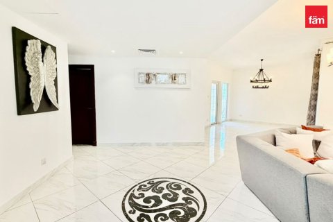 4 bedrooms Villa in Dubai, UAE No. 210589 14