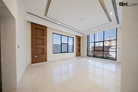 Villa de 5 chambres à Al Quoz, UAE No. 210586 17