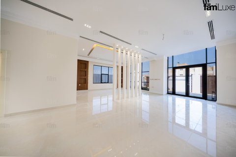 Villa de 5 chambres à Al Quoz, UAE No. 210586 13