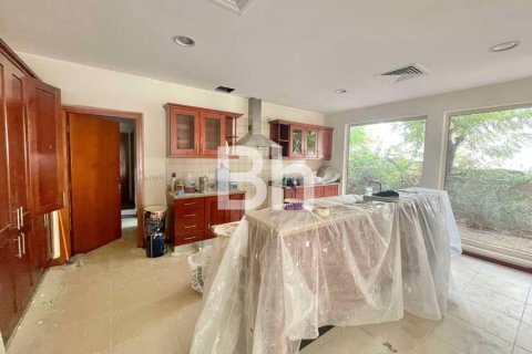 Villa de 5 dormitorios  No. 114548 7
