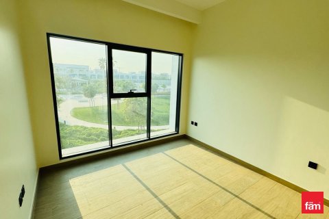 4 bedrooms Townhouse in Dubai, UAE No. 142733 4