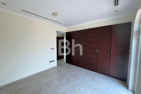 Villa de 5 dormitorios  No. 114474 8