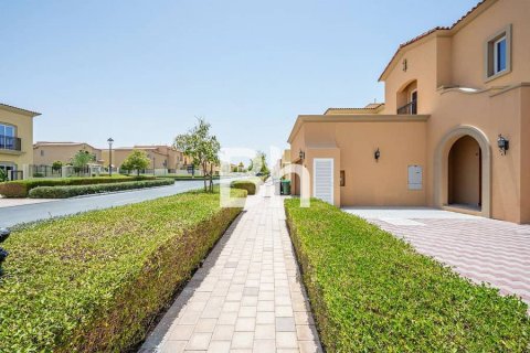 Villa de 4 dormitorios  No. 114476 3