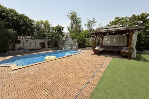 4 bedrooms Villa in Legacy, UAE No. 147498 10