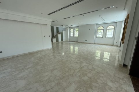 4 bedrooms Villa in Legacy, UAE No. 147498 22