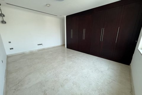 4 bedrooms Villa in Legacy, UAE No. 147498 28