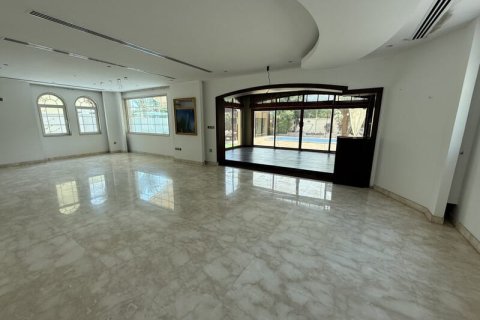 4 bedrooms Villa in Legacy, UAE No. 147498 26