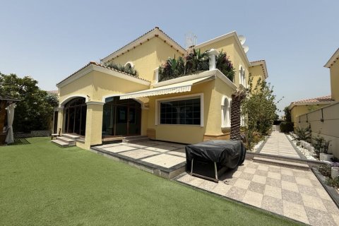 4 bedrooms Villa in Legacy, UAE No. 147498 11