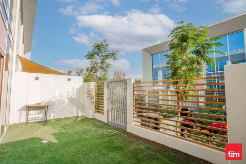 2 bedrooms Villa in Dubai, UAE No. 142779 28