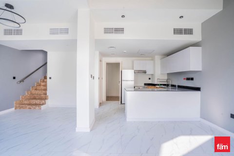 2 bedrooms Villa in Dubai, UAE No. 142779 19