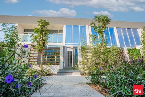 2 bedrooms Villa in Dubai, UAE No. 142779 30