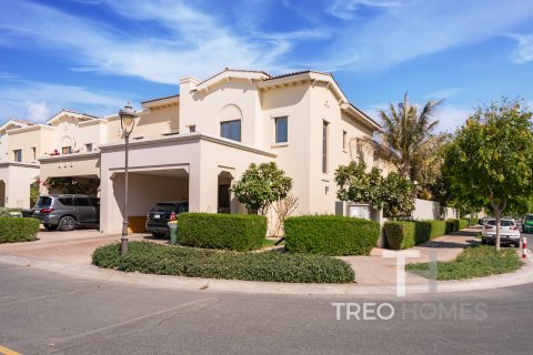 3 bedrooms Villa in Reem, UAE No. 81791 2