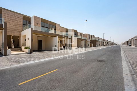 4 bedrooms Villa in District 11, UAE No. 191472 25