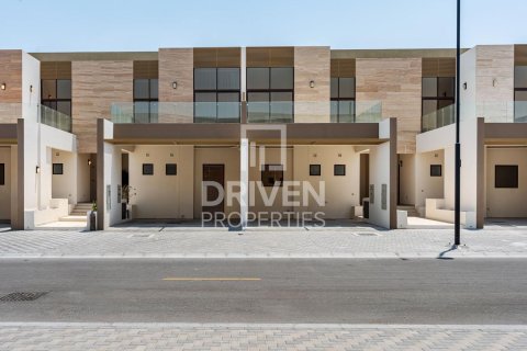 4 bedrooms Villa in District 11, UAE No. 191472 28