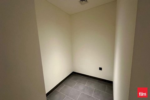 2 bedrooms Apartment in Dubai, UAE No. 154749 7