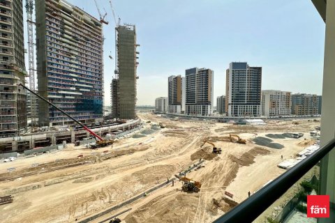 2 bedrooms Apartment in Dubai, UAE No. 154749 10