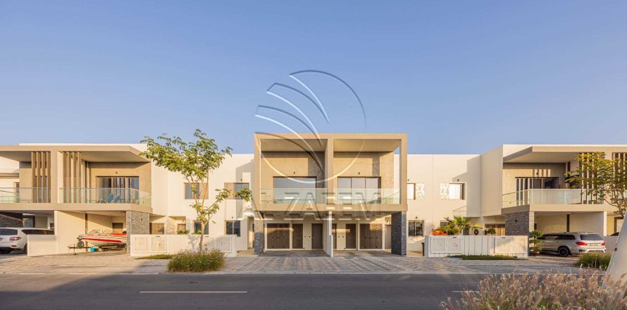 3 bedrooms Villa on the Yas Island, UAE No. 167913