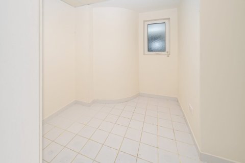 Квартира с 3 спальнями в Emirates Crown, ОАЭ №141143 12