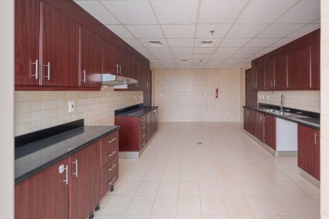 Квартира с 3 спальнями в Emirates Crown, ОАЭ №141143 17