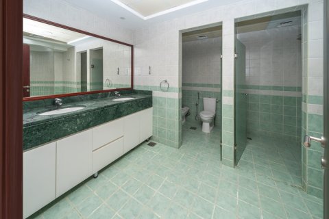 Квартира с 3 спальнями в Emirates Crown, ОАЭ №141143 22