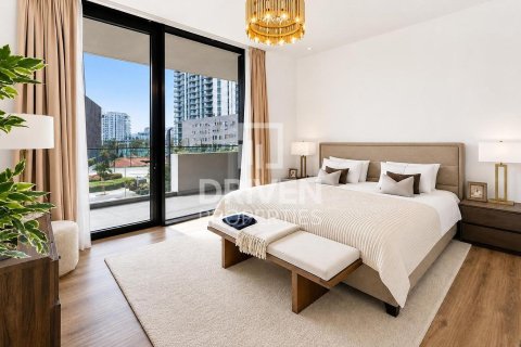 4 bedrooms Villa in District One, UAE No. 204520 7