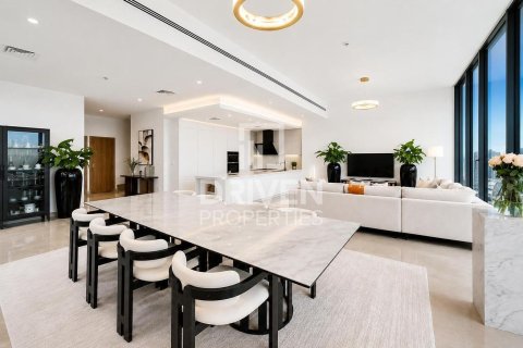 4 bedrooms Villa in District One, UAE No. 204520 4