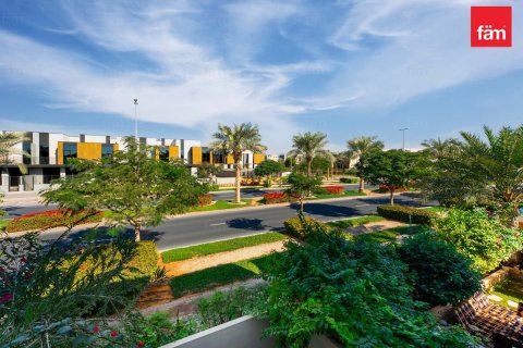 Townhouse de 3 dormitorios en Dubai, UAE No. 135772 11