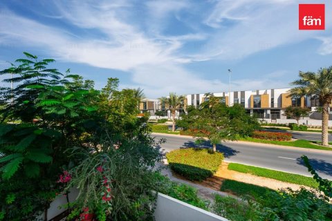 Townhouse de 3 dormitorios en Dubai, UAE No. 135772 26