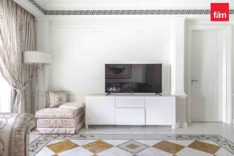 Apartment de 2 dormitorios en Culture Village, UAE No. 135770 8