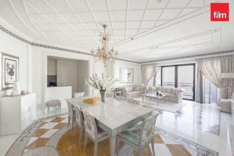 Apartment de 2 dormitorios en Culture Village, UAE No. 135770