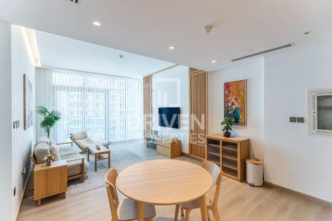 Appartement de 1 chambre à EMAAR Beachfront, UAE No. 200672 4