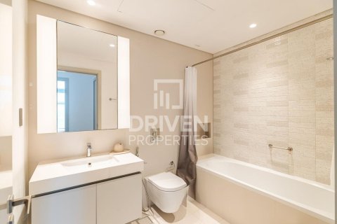 Appartement de 1 chambre à EMAAR Beachfront, UAE No. 200672 11