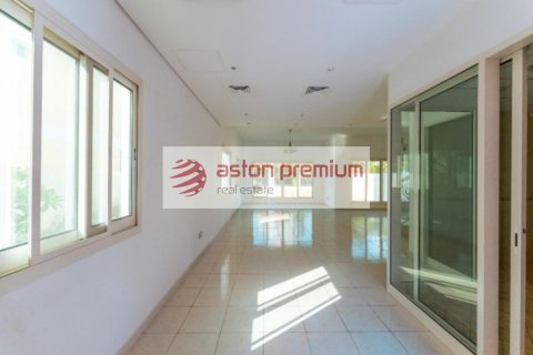 Villa de 4 dormitorios  No. 108571 7