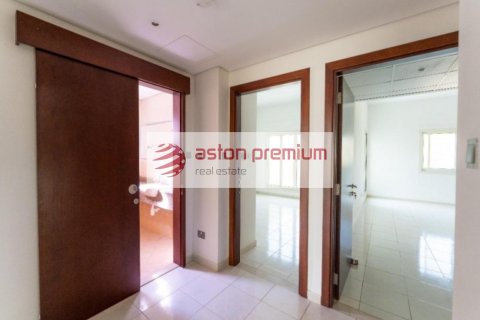 Villa de 4 dormitorios  No. 108571 8