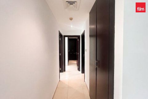 Apartment de 2 dormitorios en The Views, UAE No. 167774 4