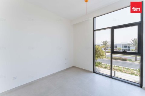 3 bedrooms Townhouse in Dubai, UAE No. 167771 9