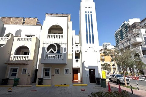 5 bedrooms Townhouse in District 15, UAE No. 184776 13