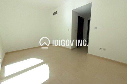 5 bedrooms Townhouse in District 15, UAE No. 184776 16