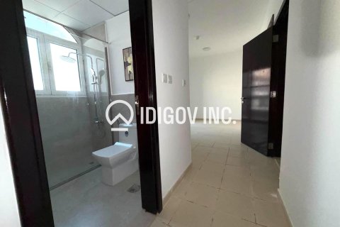 5 bedrooms Townhouse in District 15, UAE No. 184776 21