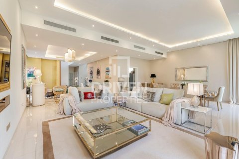 5 bedrooms Villa in DAMAC Hills (Akoya by DAMAC), UAE No. 84124 1