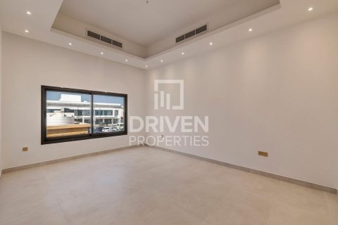 5 bedrooms Villa in Umm Suqeim 3, UAE No. 84123 8