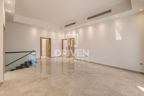 5 bedrooms Villa in Umm Suqeim 3, UAE No. 84123 10