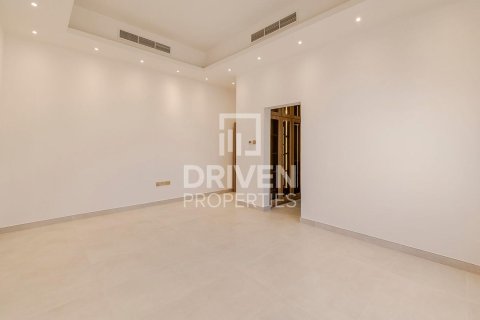 5 bedrooms Villa in Umm Suqeim 3, UAE No. 84123 9