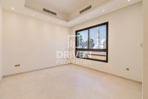 5 bedrooms Villa in Umm Suqeim 3, UAE No. 84123 29