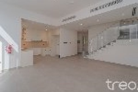 4 bedrooms Townhouse in Ruba, UAE No. 174065 3