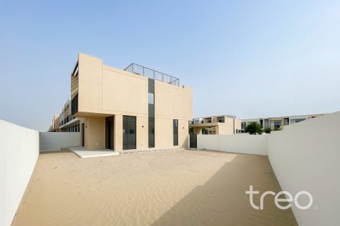 Townhouse de 4 dormitorios en Dubai South (Dubai World Central), UAE No. 174067