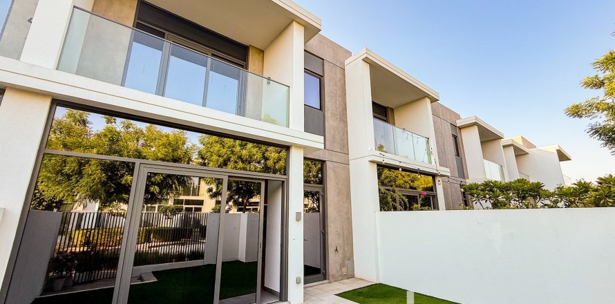 3 غرف نوم تاون هاوس في Ruba, الإمارات العربية المتحدة رقم 174062