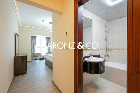 Apartment de 4 dormitorios en Elite Residence, UAE No. 140144 11